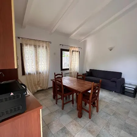 Pian Di Farinello 公寓式酒店 *